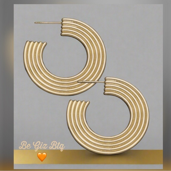 JENNIFER ZEUNER Authentic Camilla 14K-Gold-Plated Hoop Earrings NWT - Picture 4 of 8